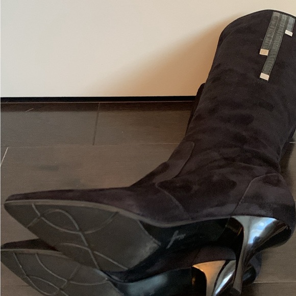 Knee High Suede Boots with zipper inside size 38 - Picture 4 of 5